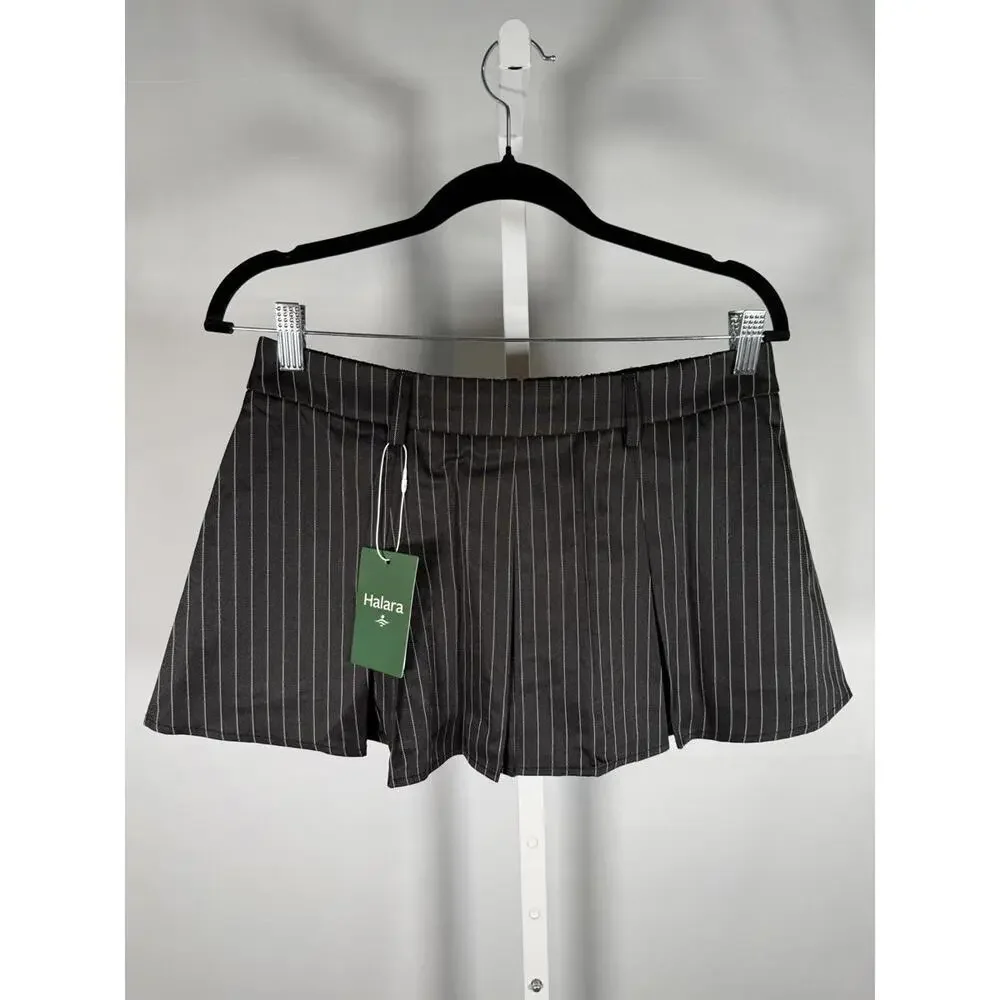 NWT Halara Black Pinstripe Pleated 2-in-1 Built-In Shorts Size Large - Picture 2 of 6